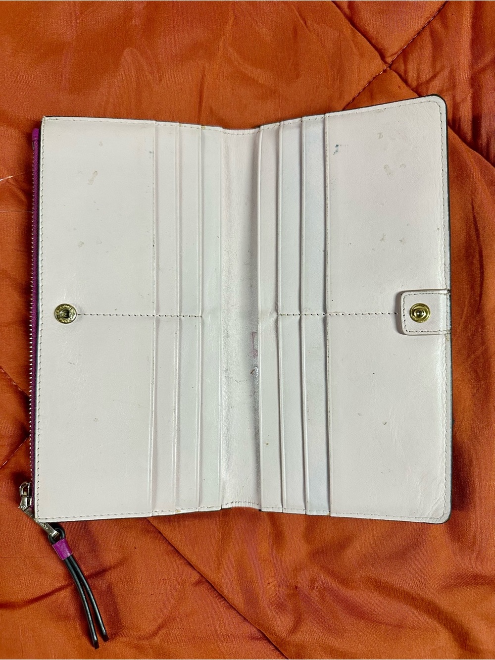 Playful Purple Wallet with Dog Motif - Picture 7 of 7